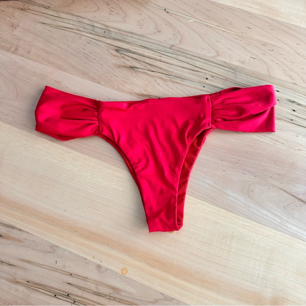 Calzedonia brazilian bikini bottom XS
